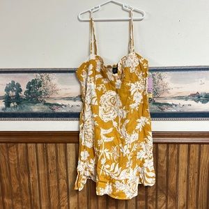 Larger beautiful brand new dress.